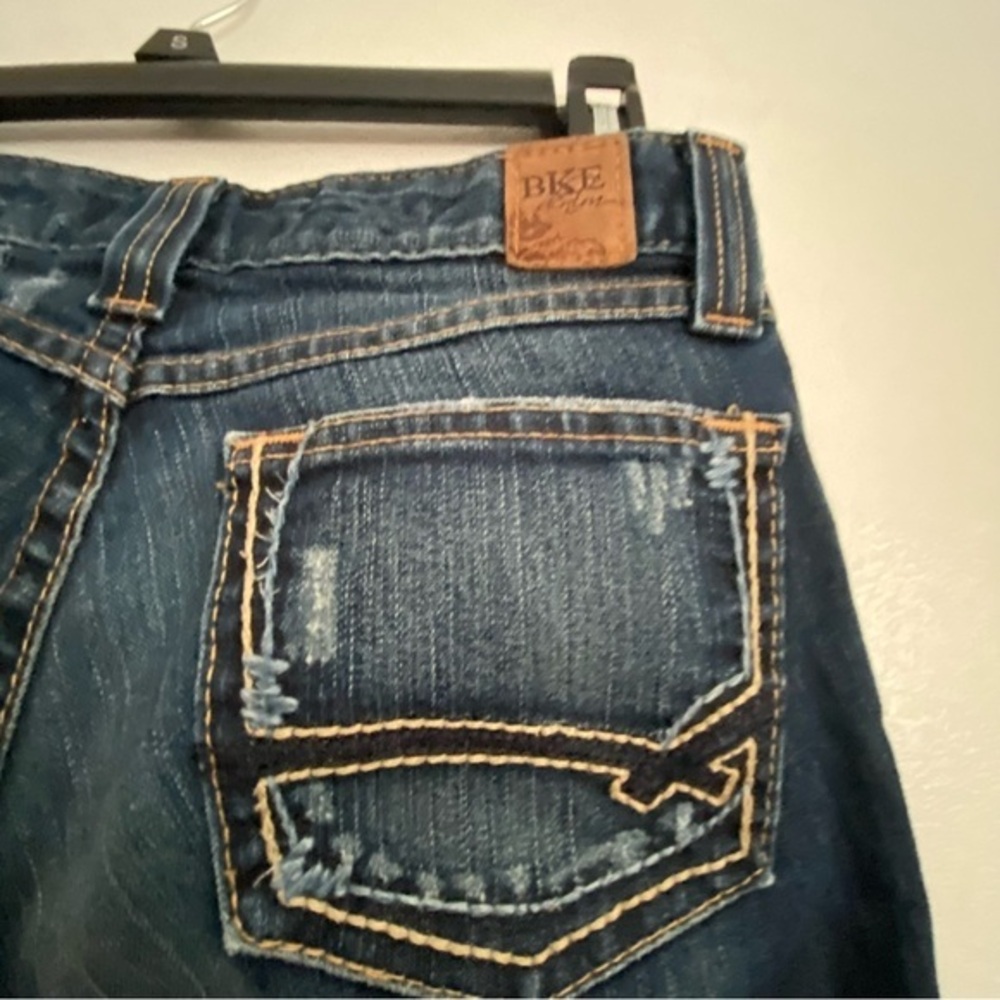 BKE Capris Shorts Women’s 26 Dark Wash Denim Rolled Cuffs Star Stretch - Picture 12 of 16